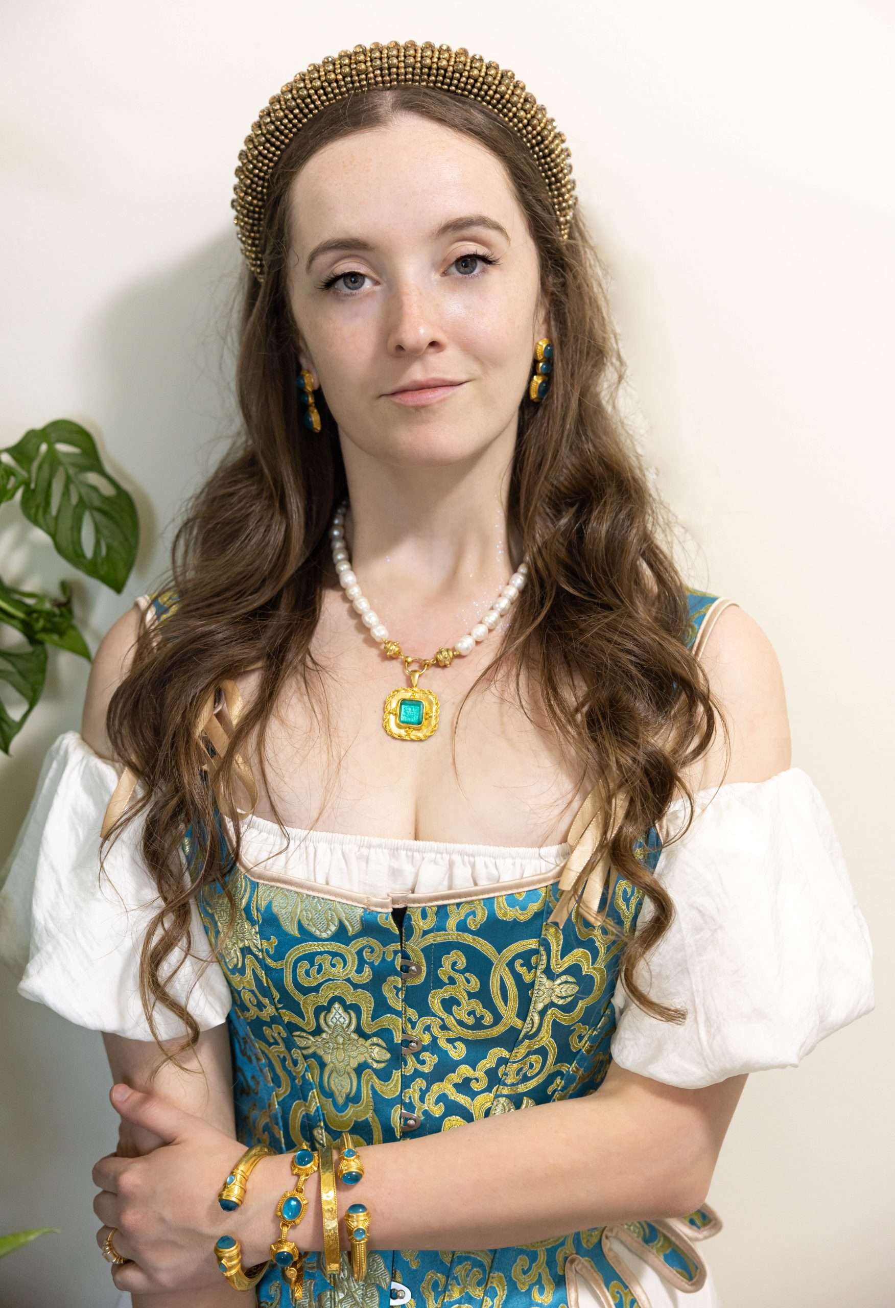 Brocade Pearl Outfit Idea — Renaissance Faire Outfits