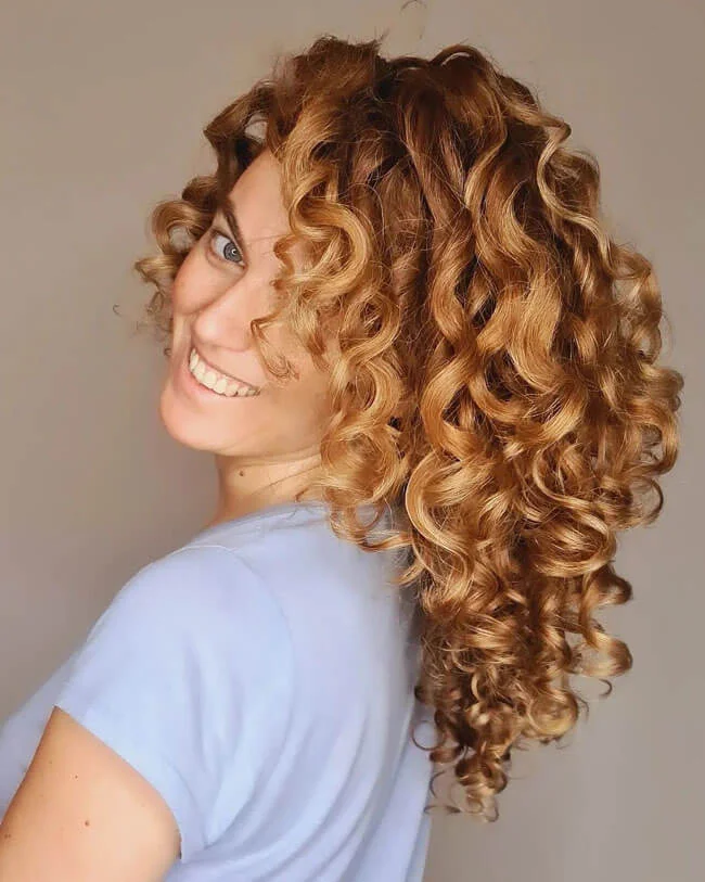 27 Long Wavy Hairstyles with Layers to Try in 2026