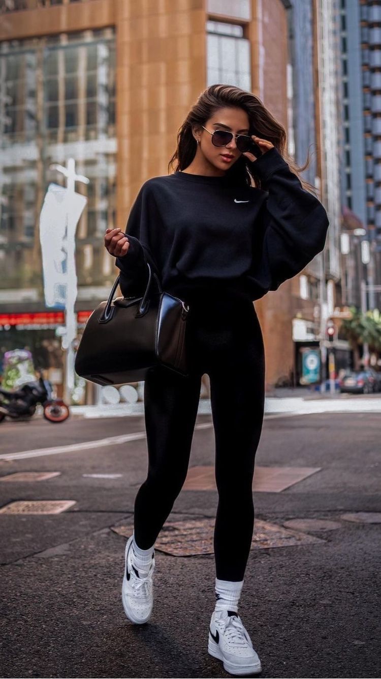 Chic Travel Athleisure with Wide-Leg Pants Chic Travel Athleisure with Wide-Leg Pants — Athleisure Outfits