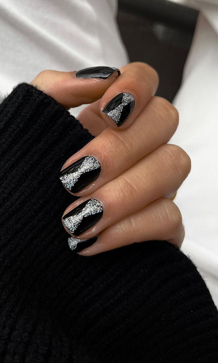 Geometric Glitter Accents Visual Idea — Gel Nails