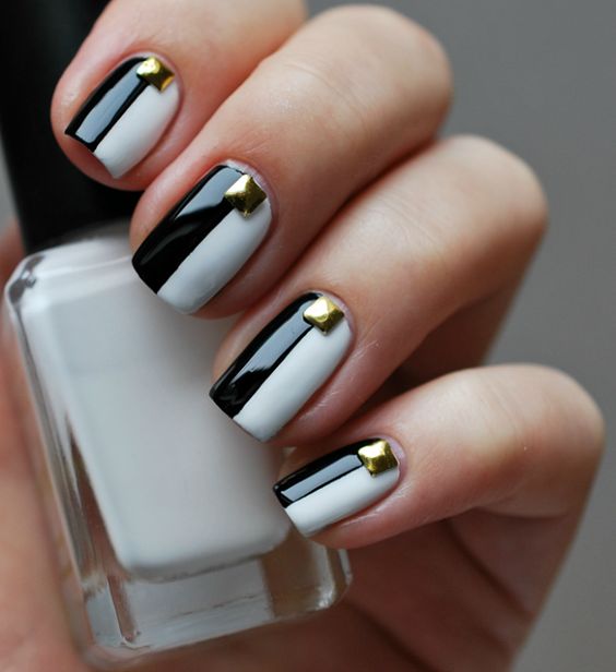 Diagonal Split Nails with Gold Studs Diagonal Split Nails with Gold Studs — Black and White Nails