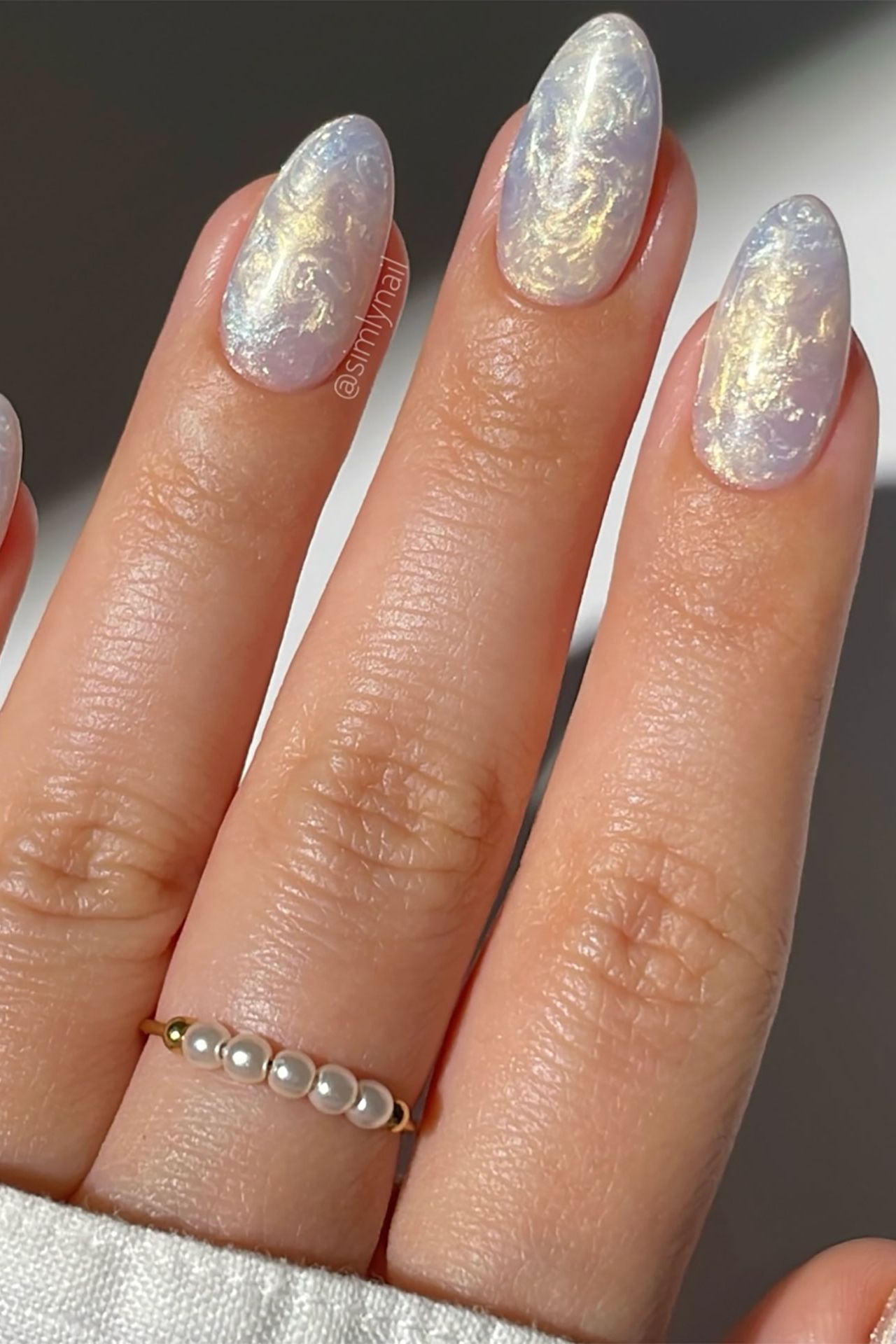 Pale Lilac Iridescent Shimmer Nails — Pearl Nails