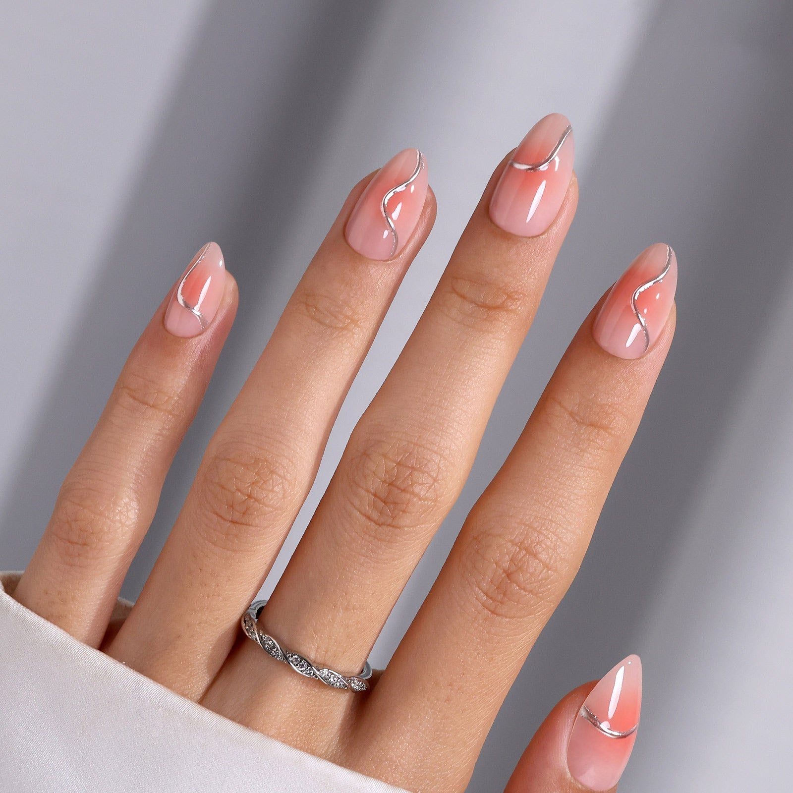 Peachy Pink Gradient Silver Line Medium Almonds — Medium Almond Nails