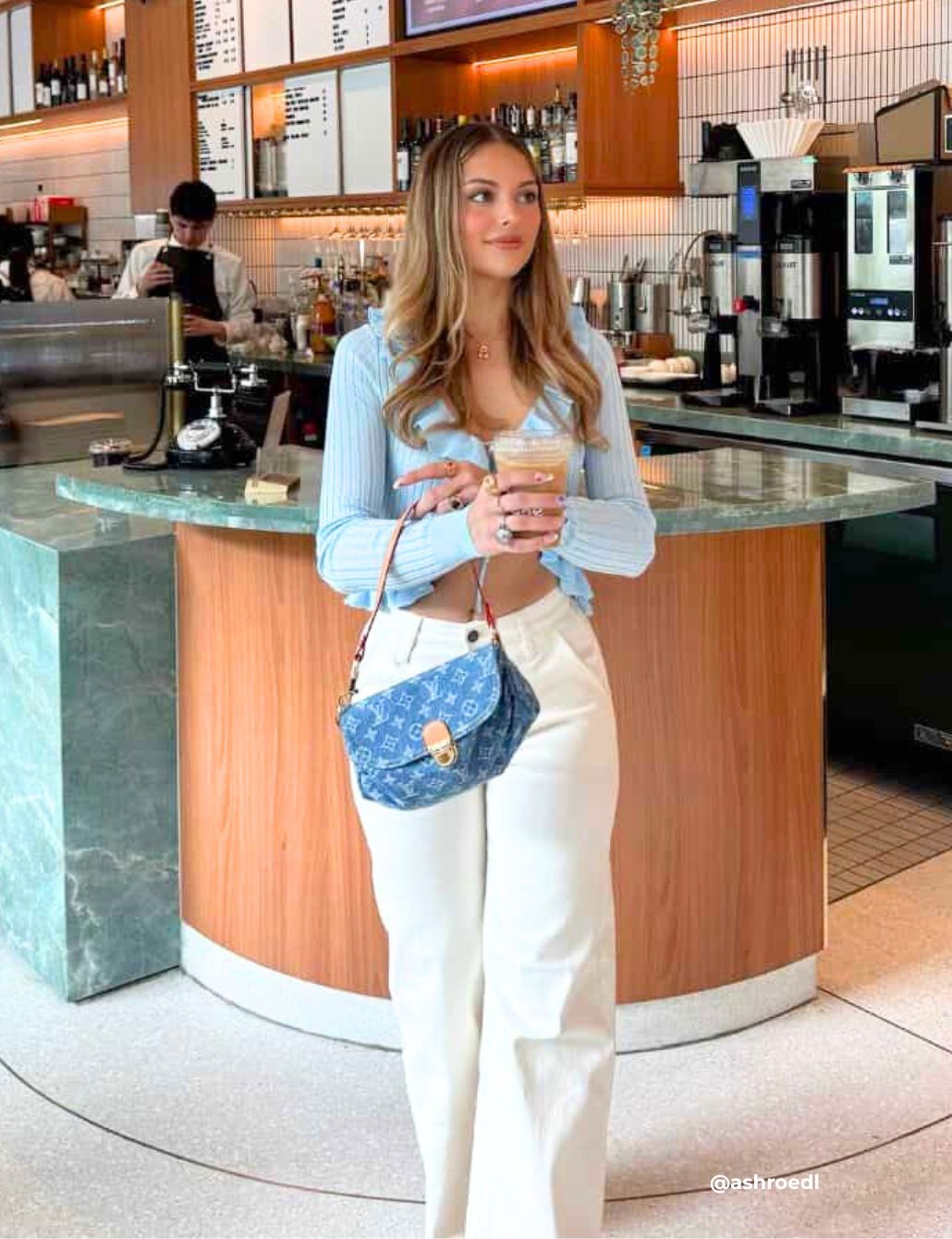 Light Blue Cardigan and White Trousers for a Relaxed First Date Light Blue Cardigan and White Trousers for a Relaxed First Date — First Date Outfits