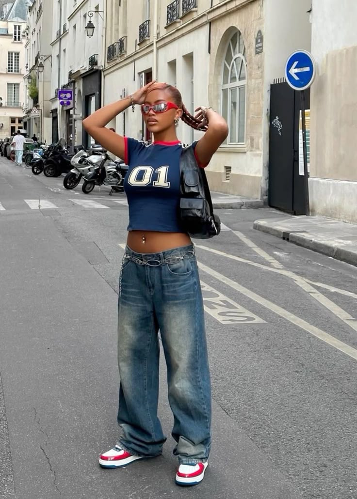 Statement Accessories Define Baggy Jean Streetwear — Streetwear Outfits