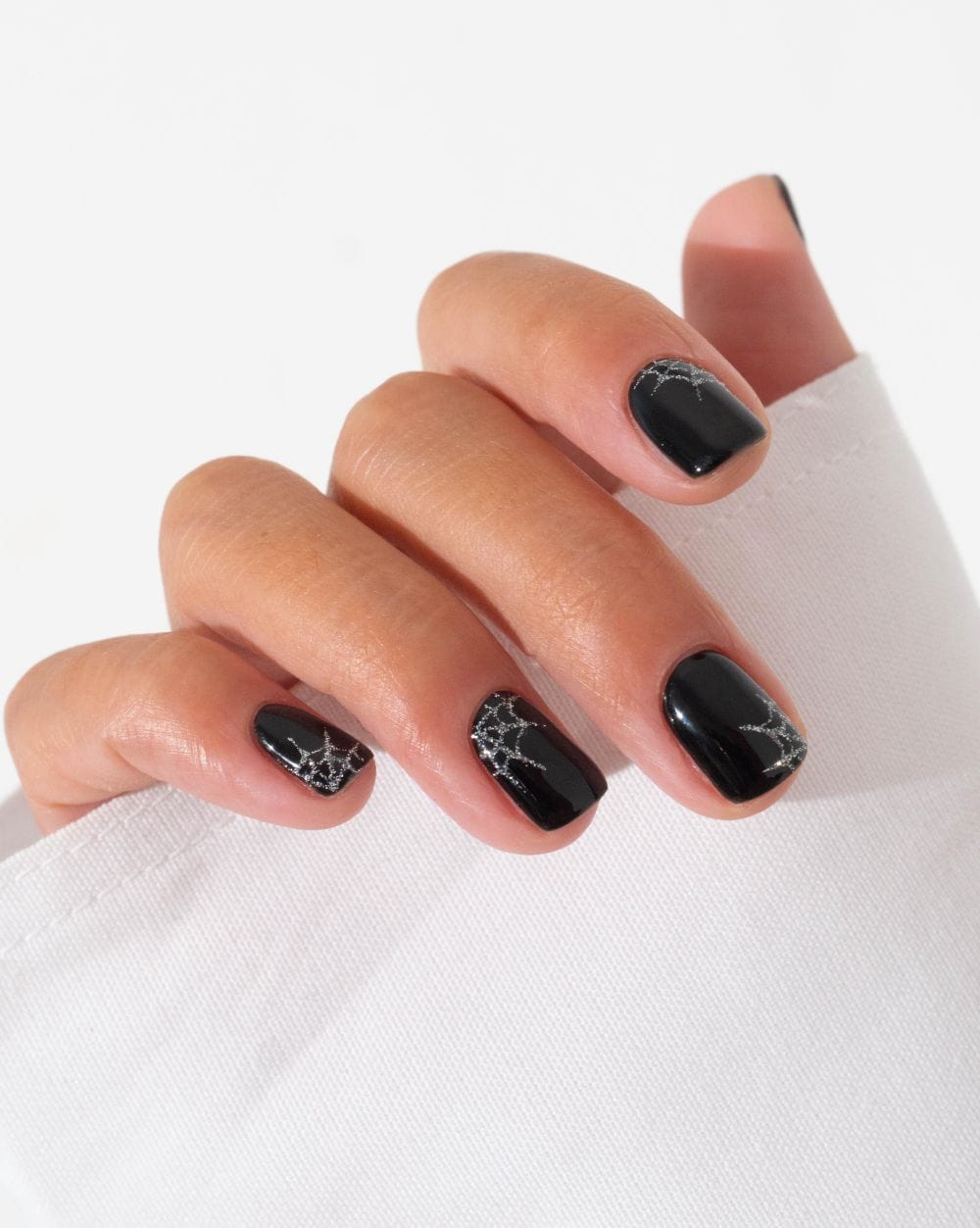 Everyday Subtle Goth Visual Idea Everyday Subtle Goth Visual Idea — Goth Nails