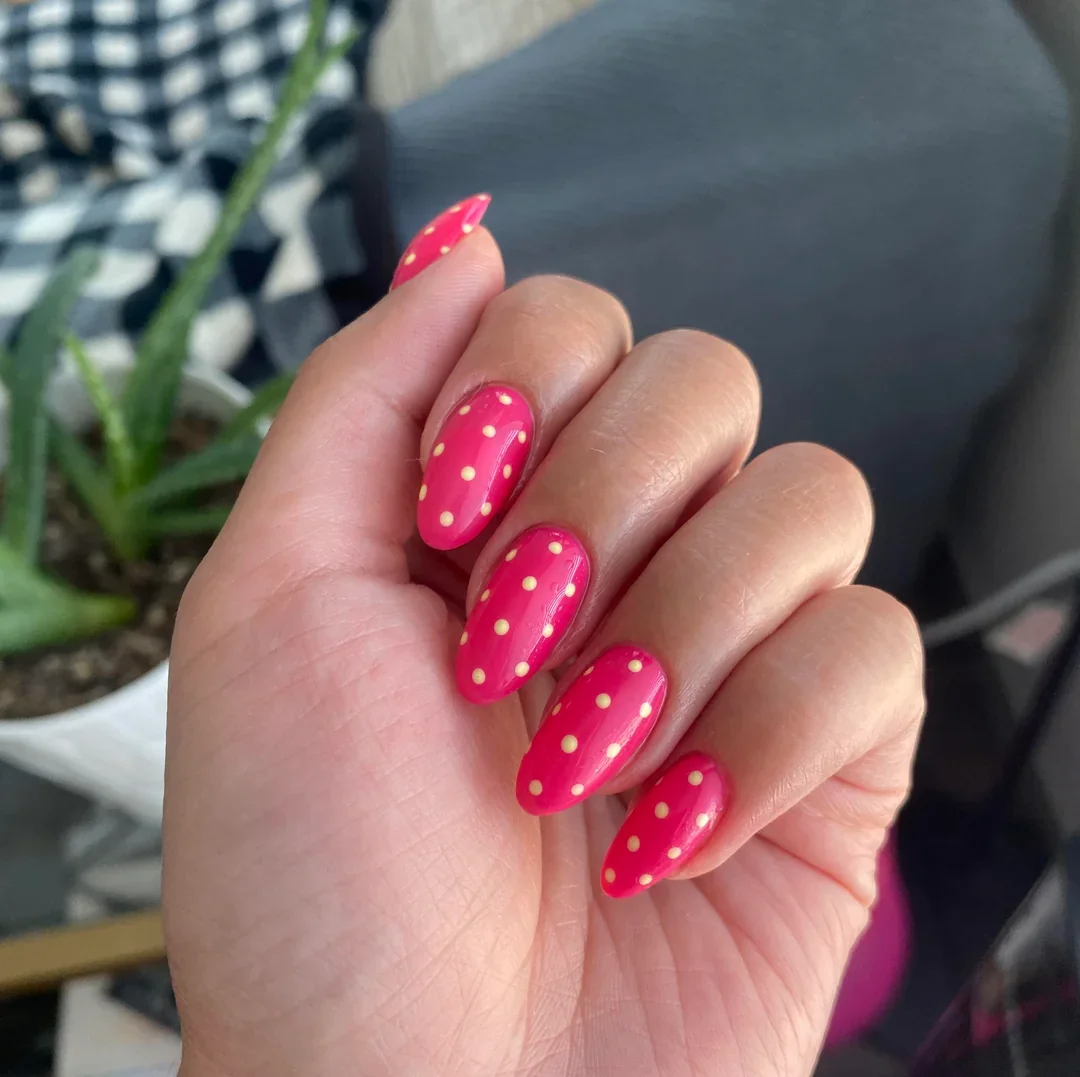 26 Polka Dot Nails Trend: Cute and Stylish Manicure Ideas