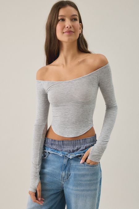 Off-the-Shoulder Top with Blue Denim Jeans — Clean Girl Outfits
