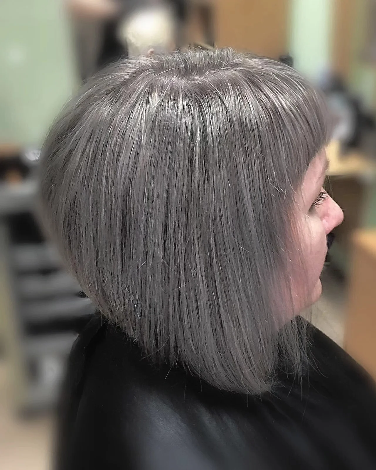27 Stacked Angled Bob Haircuts for Modern Women