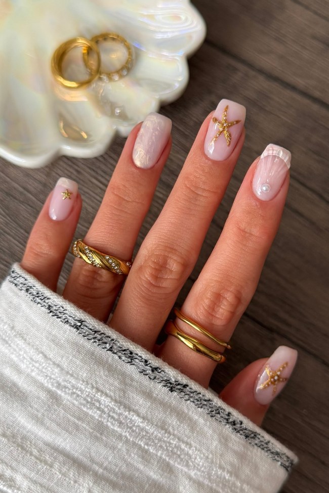 Short Square Starfish Pearl Nails