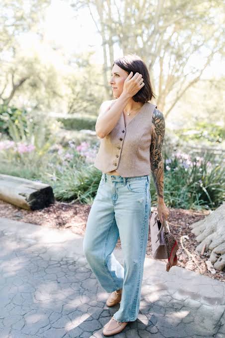 Textured Vest and Relaxed Jeans for Effortless Style — Vintage Outfits