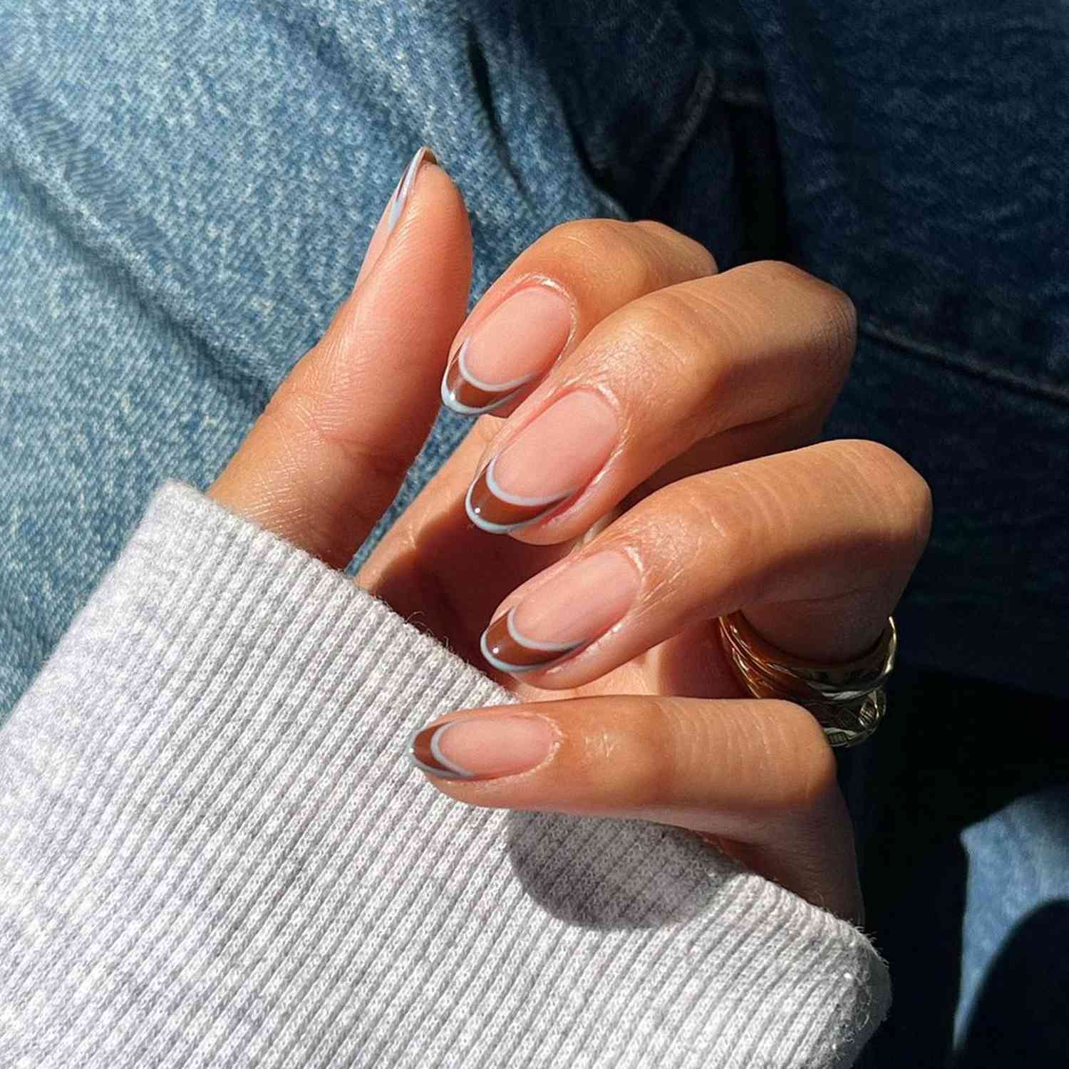 Sophisticated Double Line French Sophisticated Double Line French — Short French Tip Nails