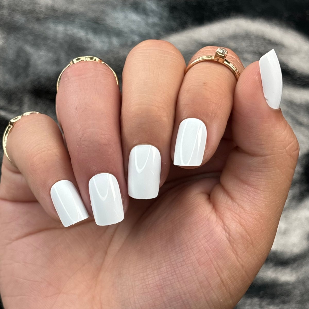 Classic White Medium Square Glossy Nails Classic White Medium Square Glossy Nails — White Nails