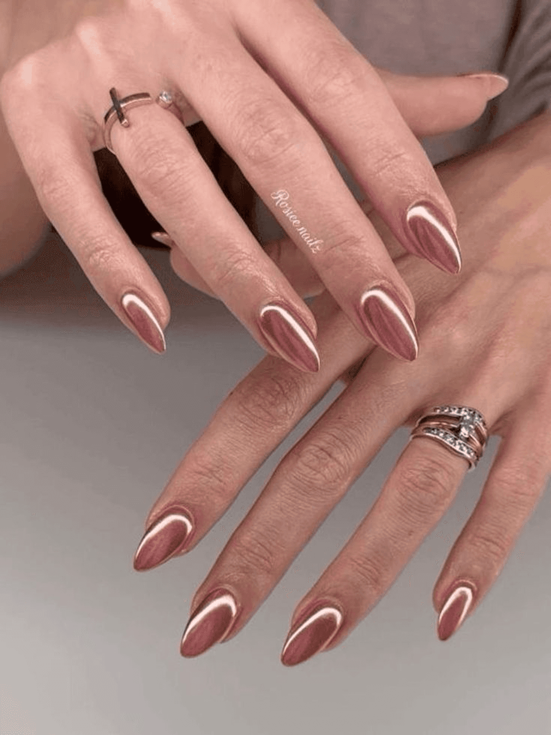 Rose Gold Chrome Medium Almond Rose Gold Chrome Medium Almond — Chrome Nails