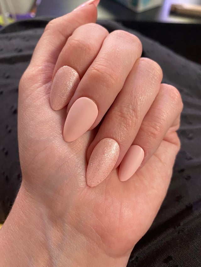 Pale Pink Matte With Rose Gold Glitter Nails Pale Pink Matte With Rose Gold Glitter Nails — Nails for Pale Skin