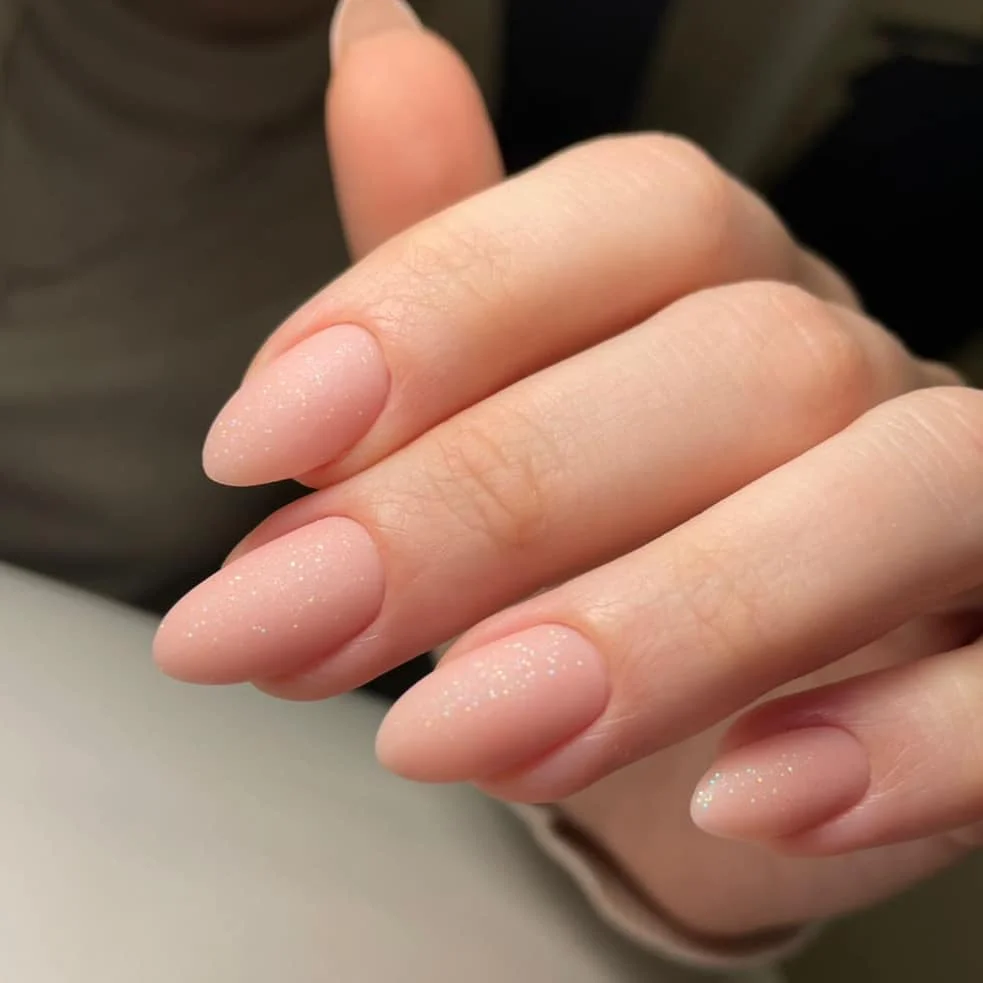 25 Chic Nail Color Ideas For Women for Effortless Everyday Style