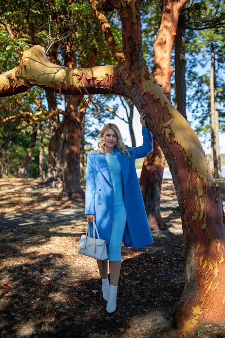 Monochromatic Chic: Vibrant Blue Ensemble Monochromatic Chic: Vibrant Blue Ensemble — Tall Women Outfits