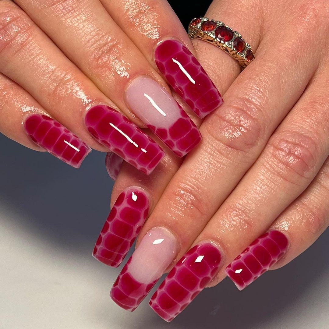 Deep Pink White Scale Blooming Gel Square Nails Deep Pink White Scale Blooming Gel Square Nails — Blooming Gel Nails