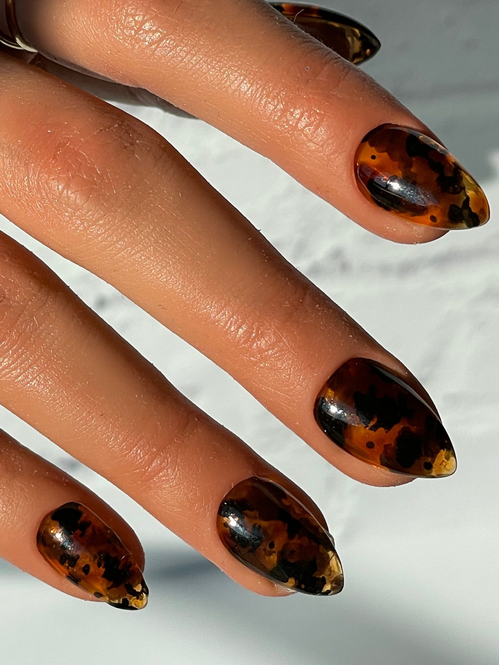 TORTOISESHEL LUXURY PRESS ON NAILS – Nail Fabs