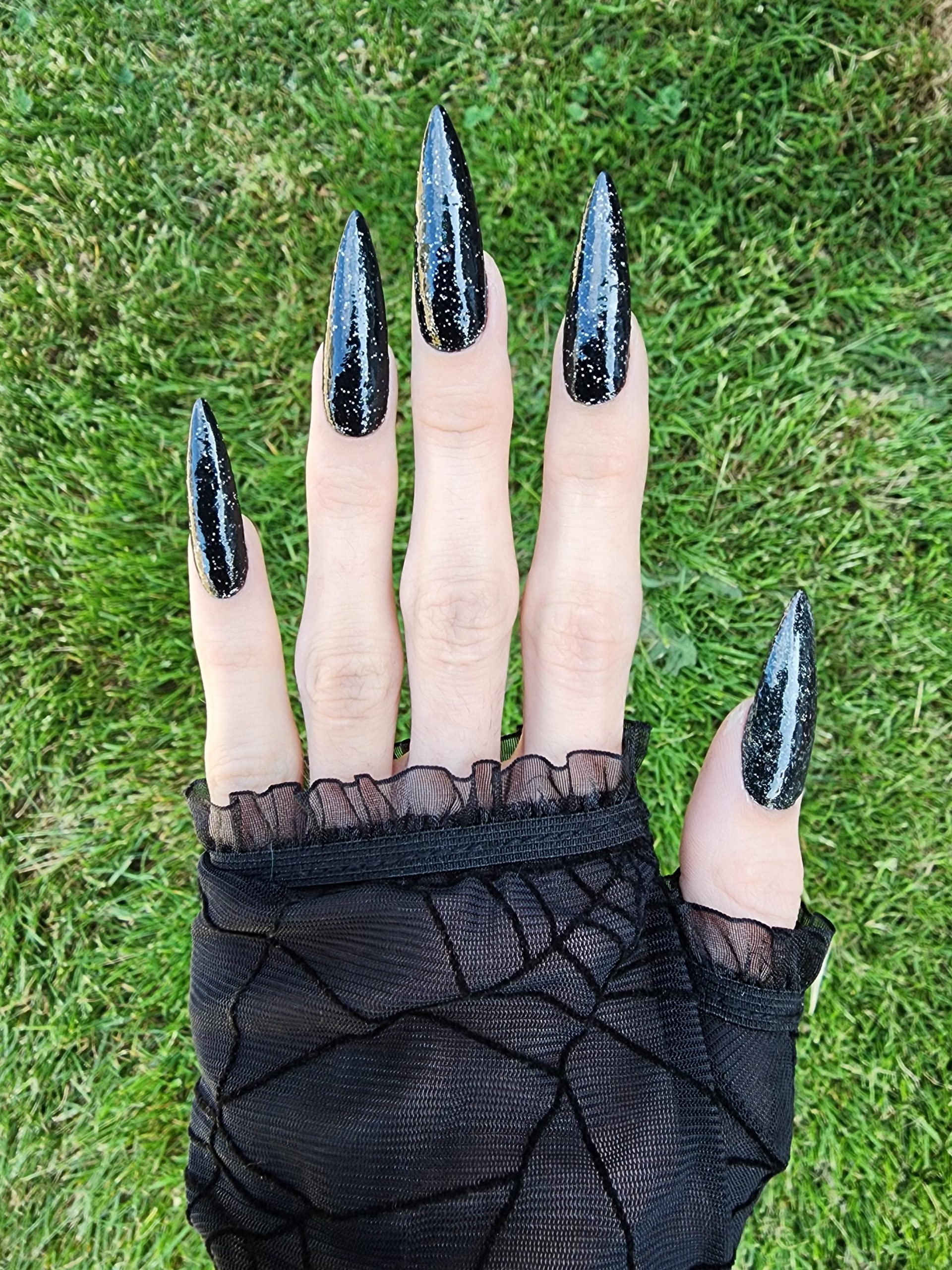 Fine Glitter Particles Visual Idea — Stiletto Nails