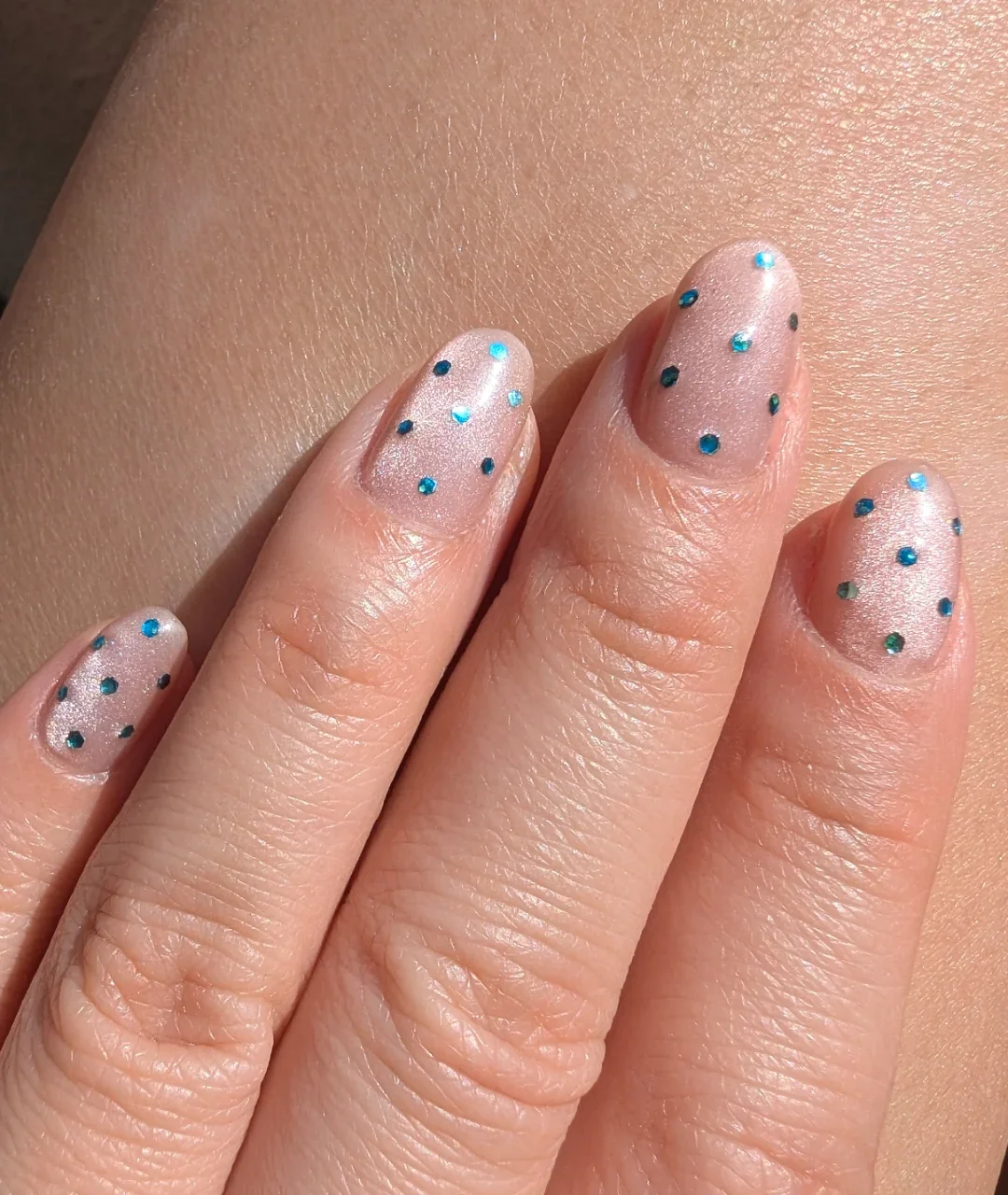26 Polka Dot Nails Trend: Cute and Stylish Manicure Ideas