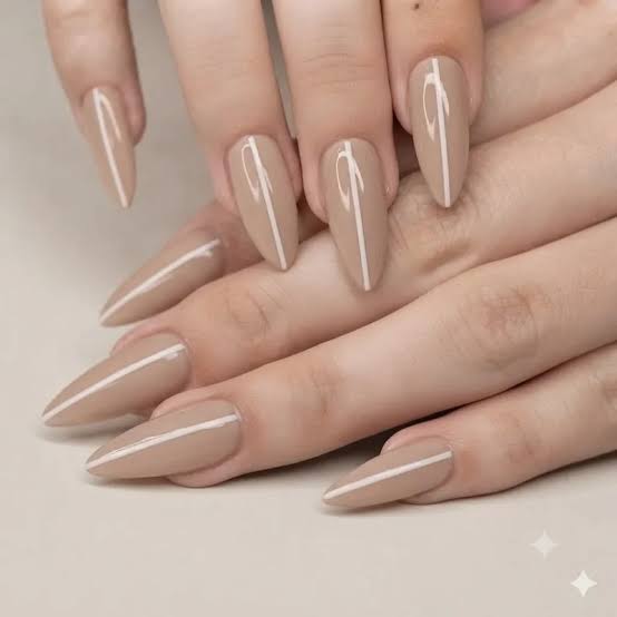 35 Line Nail Designs That Are Chic, Not Busy (2026) | Mirellé Inspo