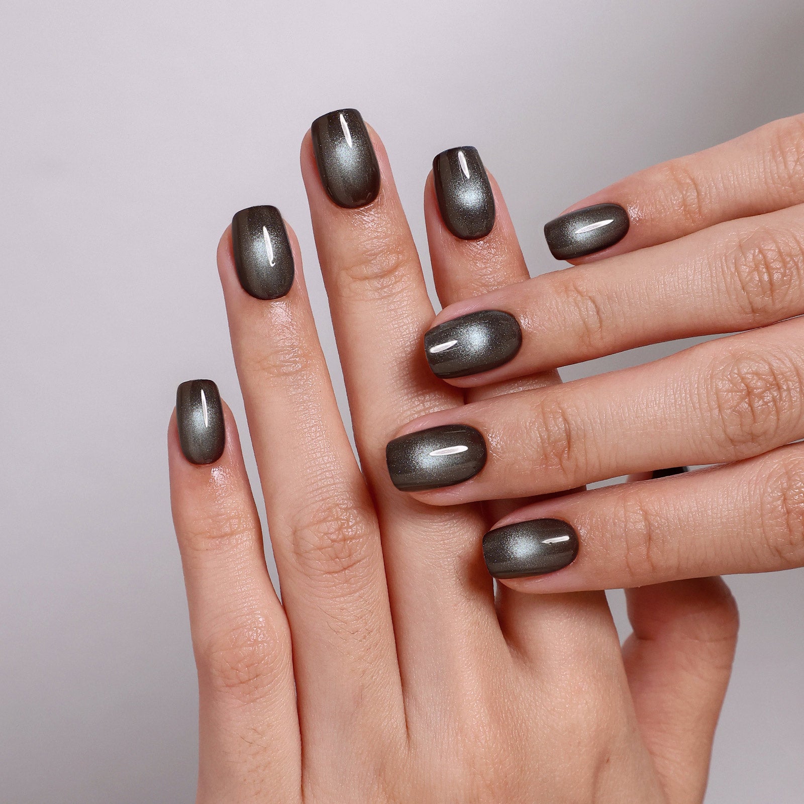 Subtle Shimmer Metallic Dark Gray Nails Subtle Shimmer Metallic Dark Gray Nails