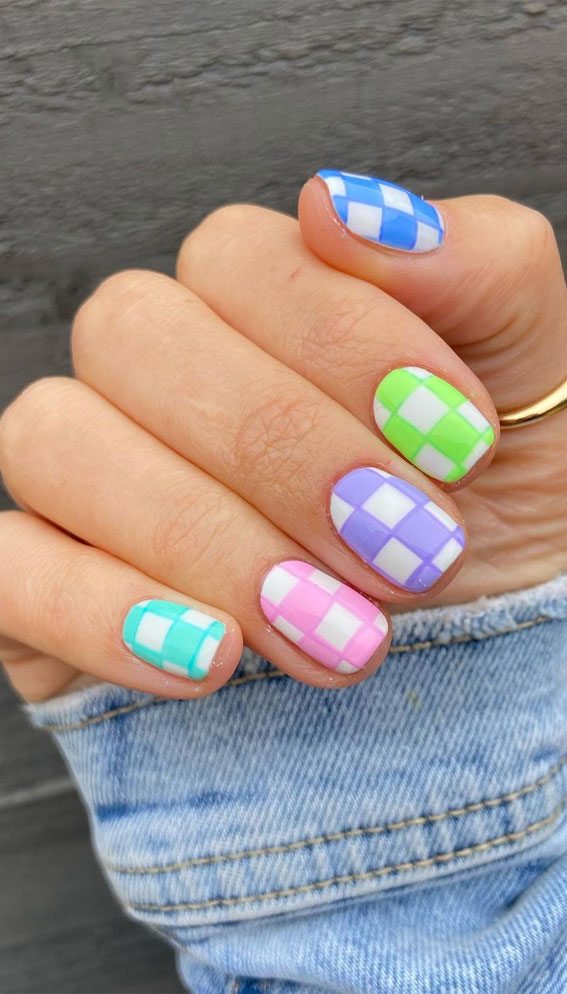 Alternating Pastel Checkered Short Nails Alternating Pastel Checkered Short Nails — Checkered Nails