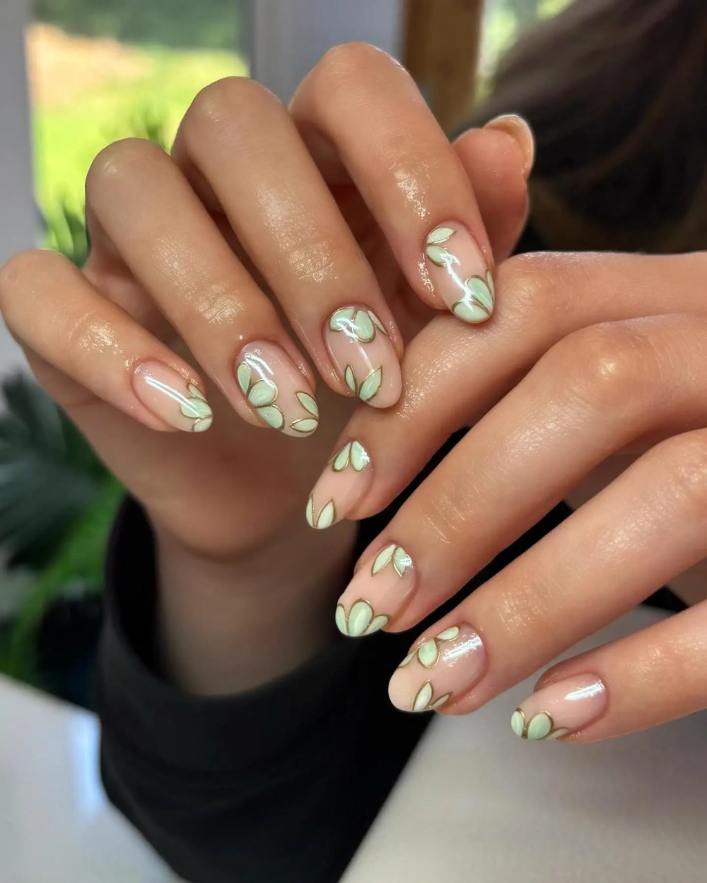 Shimmering Sage Leaf Motif Ovals Shimmering Sage Leaf Motif Ovals — Sage Green Nails