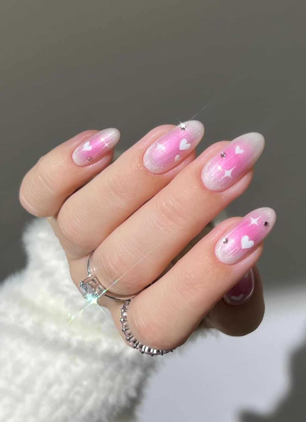 Shimmering Pink Gradient Heart Nails Shimmering Pink Gradient Heart Nails — Kawaii Nails