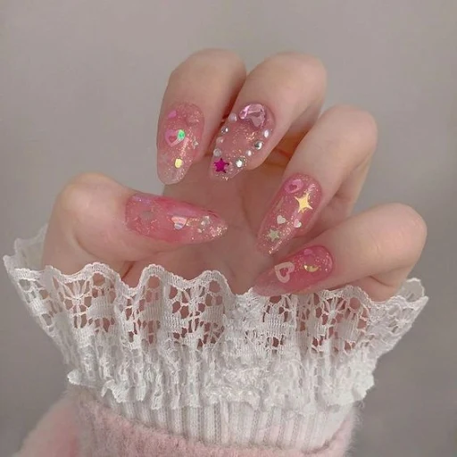 Holographic Heart Glitter Stiletto Nails Holographic Heart Glitter Stiletto Nails — Kawaii Nails