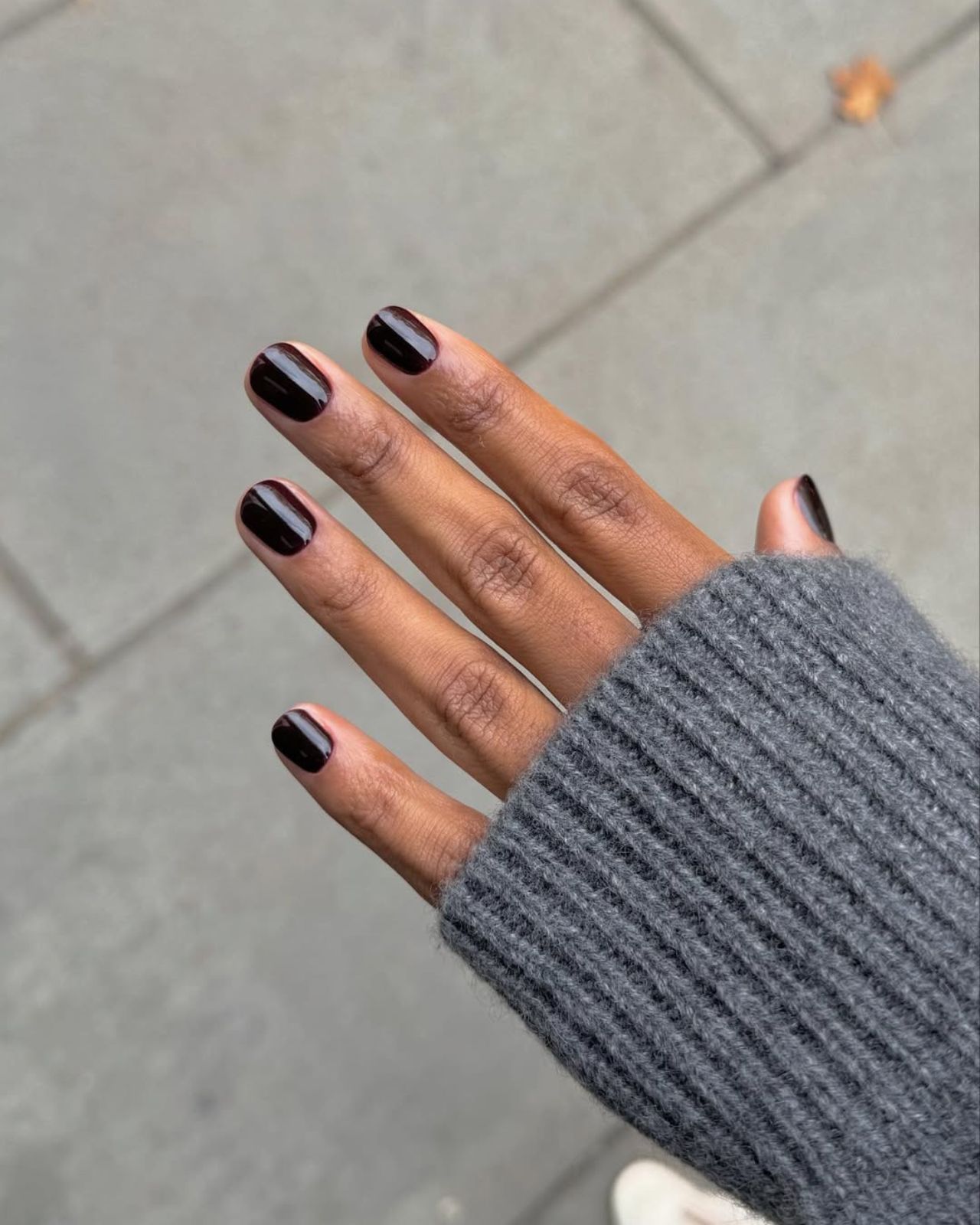 Short Square Deep Glossy Dark Brown Nails Short Square Deep Glossy Dark Brown Nails — Dark Nails