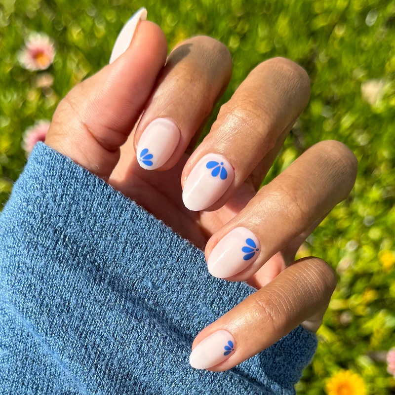 Blue Floral Decals On Accent Nails Visual Idea Blue Floral Decals On Accent Nails Visual Idea — Short Almond Nails