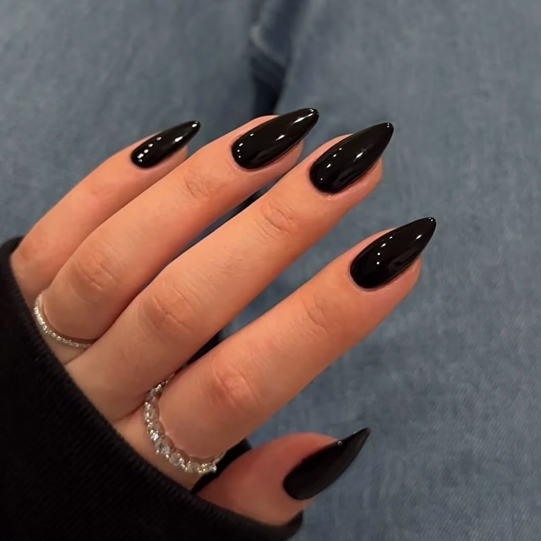 Medium Stiletto Visual Idea — Stiletto Nails