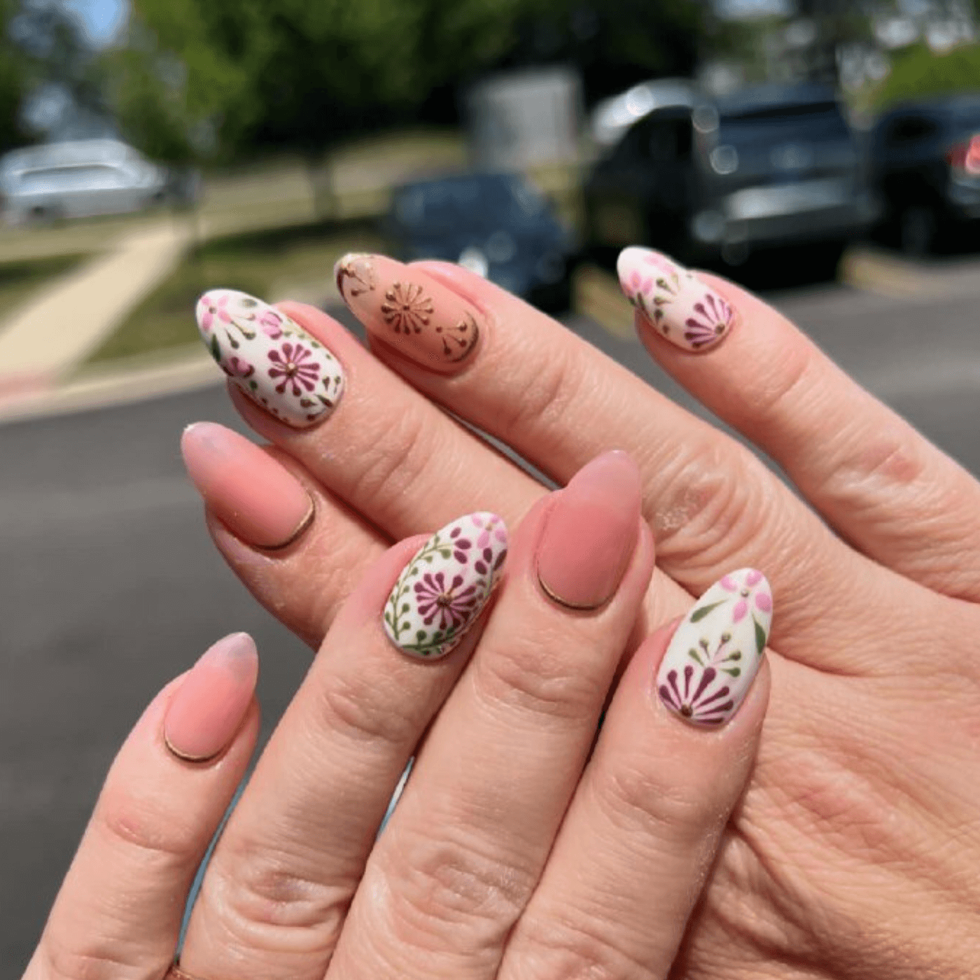 Matte And Glossy Visual Idea Matte And Glossy Visual Idea — Oval Nails