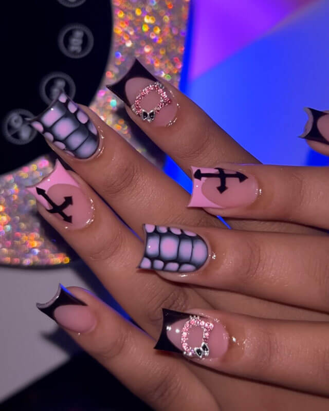 Pink Rhinestone Heart Duck Nails Pink Rhinestone Heart Duck Nails