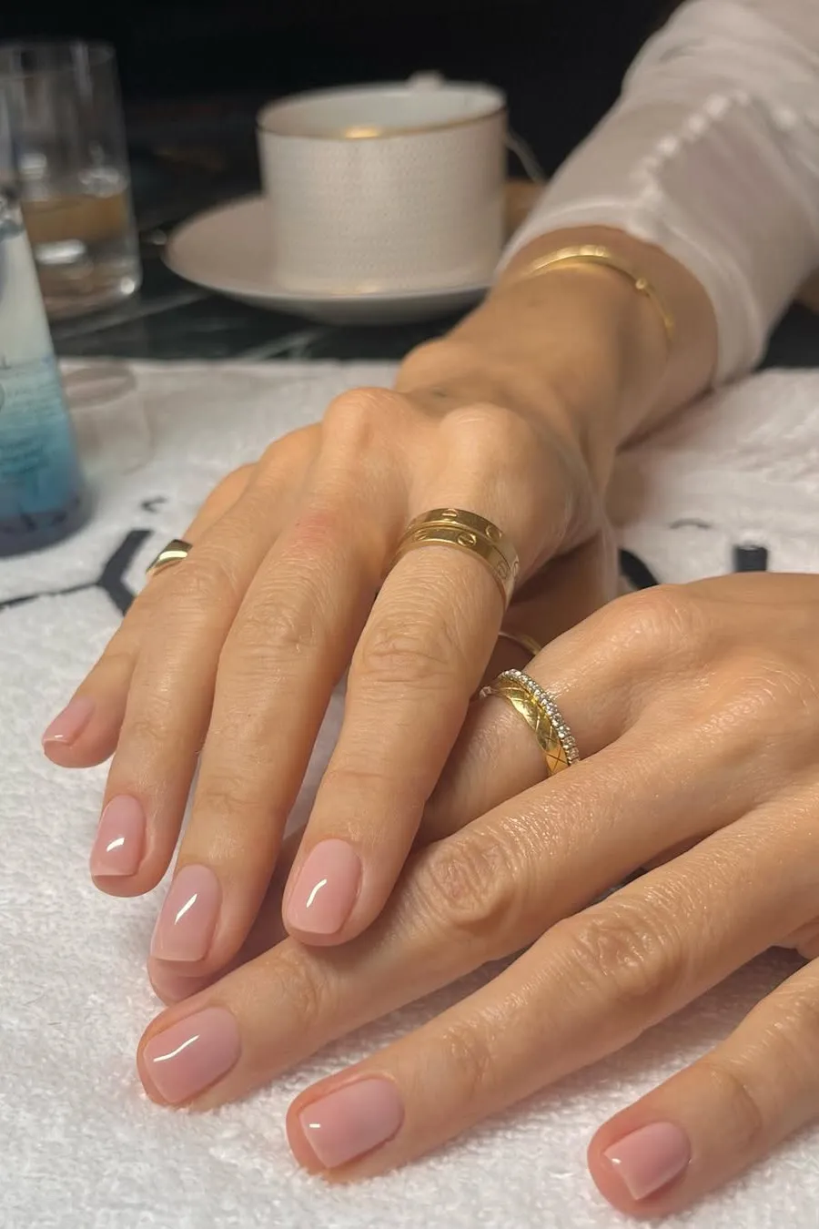 Everyday Natural Visual Idea Everyday Natural Visual Idea — Short Nails