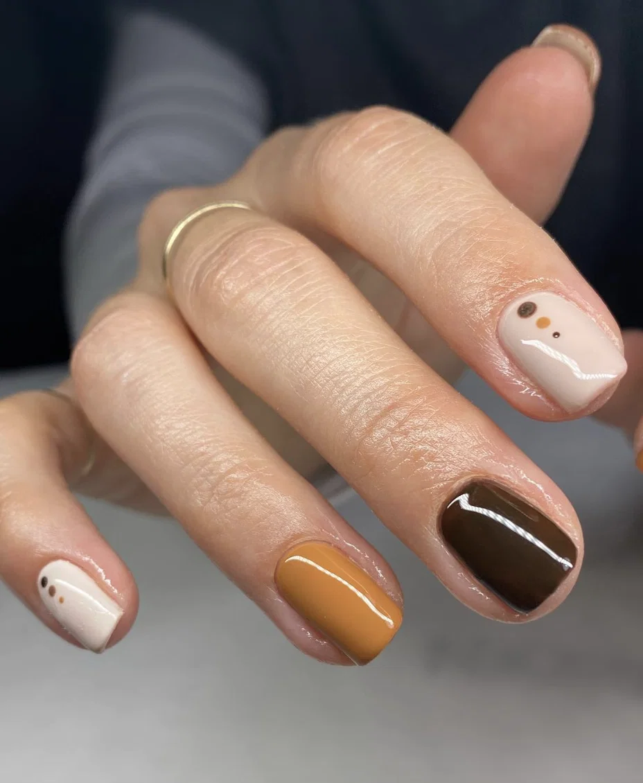 Minimalist Dot Art Neutrals — Short Acrylic Nails