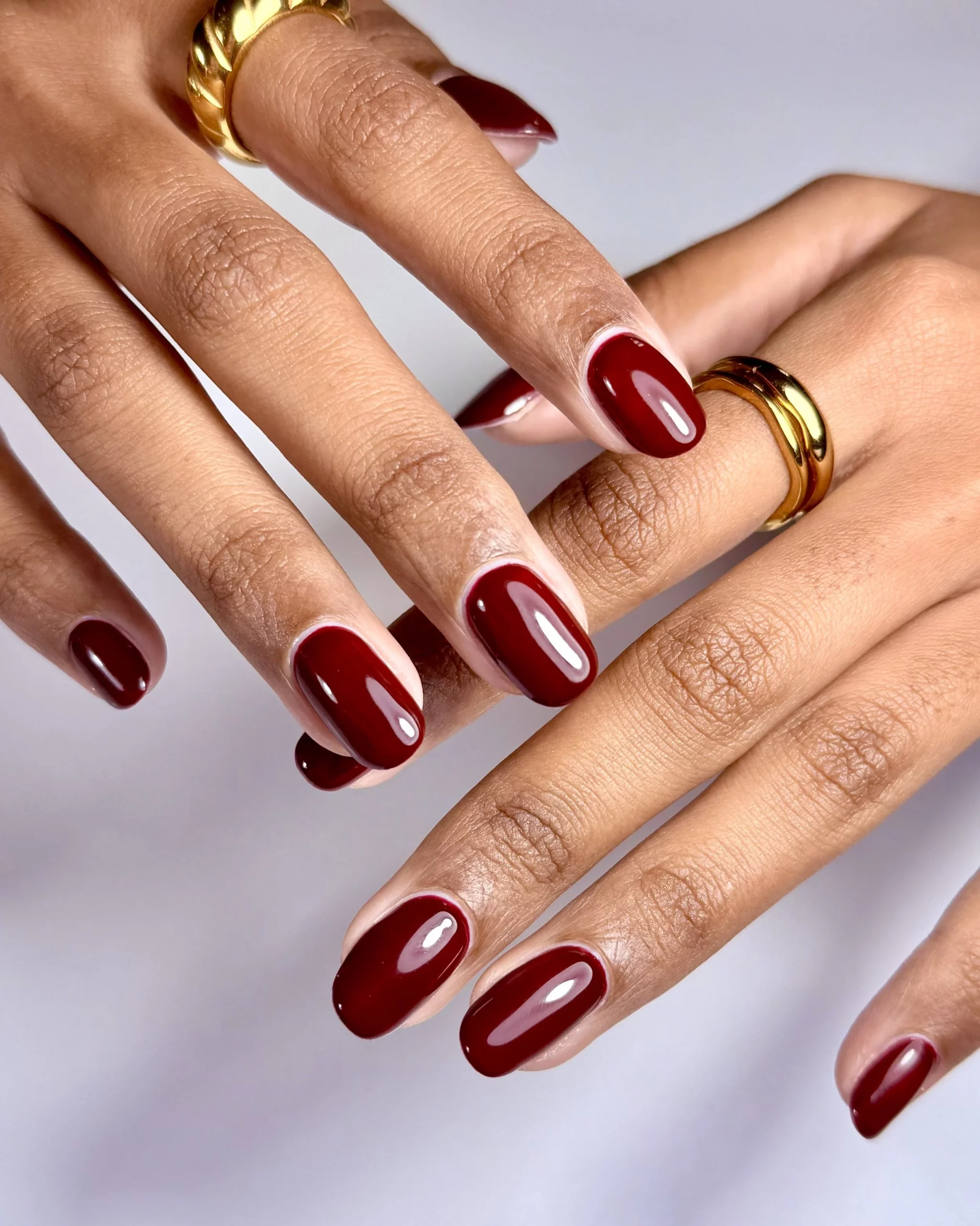 High-Gloss Reflective Visual Idea — Gel Nails