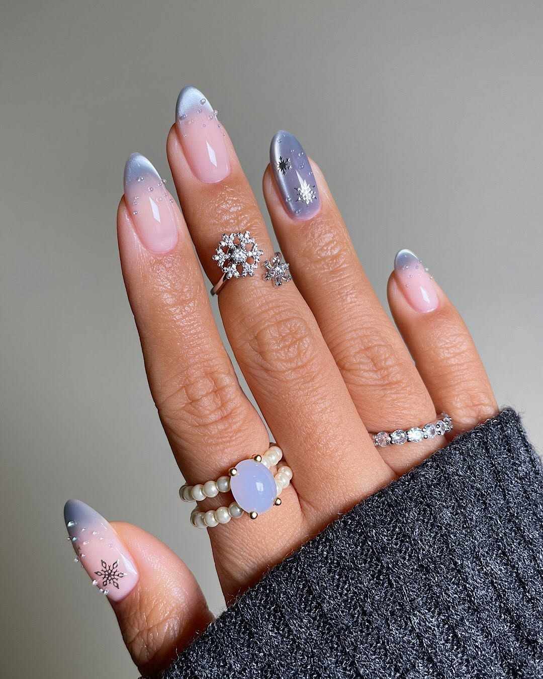 Winter Ombre French with Snowflakes — French Tip Nails