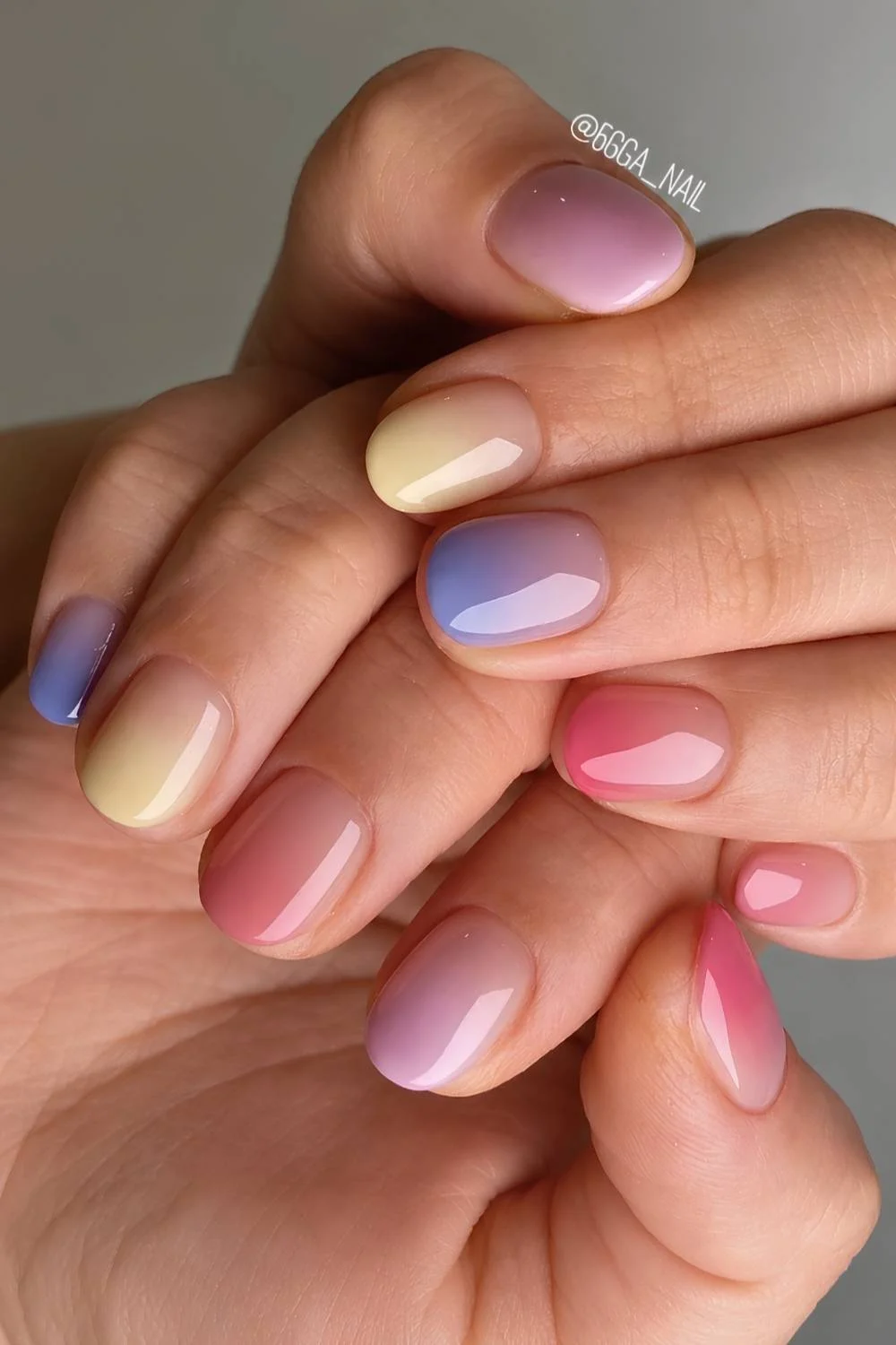 Short Oval Rainbow Jelly Gradient — Jelly Nails
