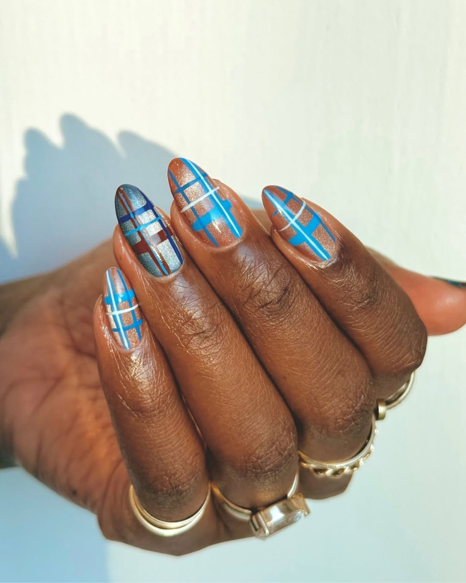 Shimmering Brown Plaid Medium Stilettos Shimmering Brown Plaid Medium Stilettos — Checkered Nails