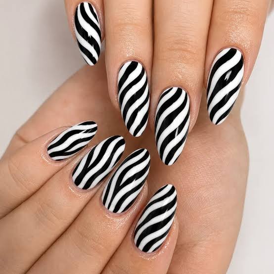 Bold Zebra Print Almond Nails Bold Zebra Print Almond Nails — Black and White Nails