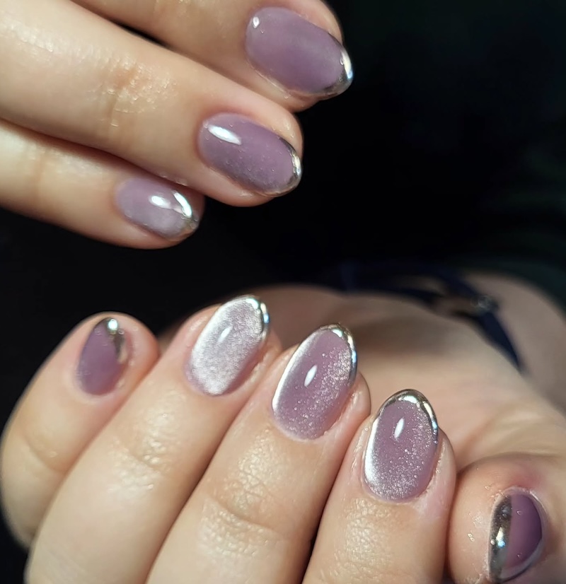 Visual Idea — Creating A Velvet Cat-Eye Effect — Mauve Nails