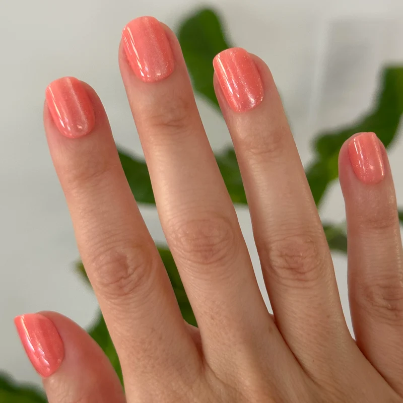 Visual Idea Visual Idea — Coral Nails