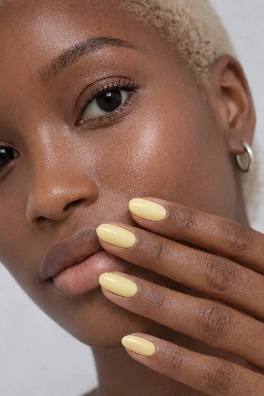 Butter Yellow Nails: The Pastel Nail Trend You'll See Everywhere in 2025 | Cellies – Cellies Gel Nail Stickers