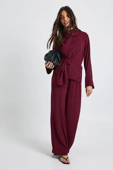 Burgundy Draped Top and Wide-Leg Pants for Casual Comfort Burgundy Draped Top and Wide-Leg Pants for Casual Comfort — Modest Outfits