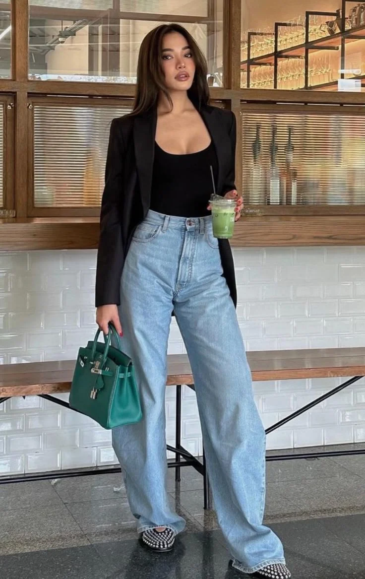 Outfit Idea — Close-Up Take — Streetwear Outfits