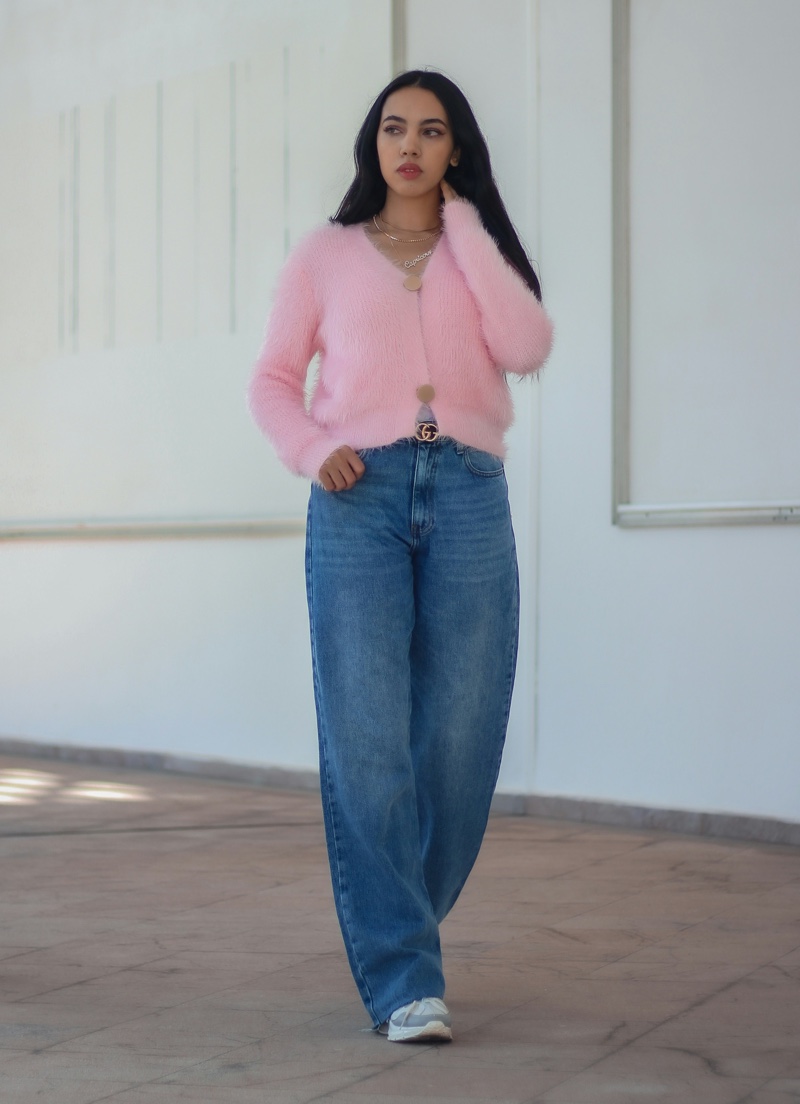 Vibrant Casual: Fluffy Cardigan and Wide-Leg Jeans Vibrant Casual: Fluffy Cardigan and Wide-Leg Jeans — Aesthetic Outfits
