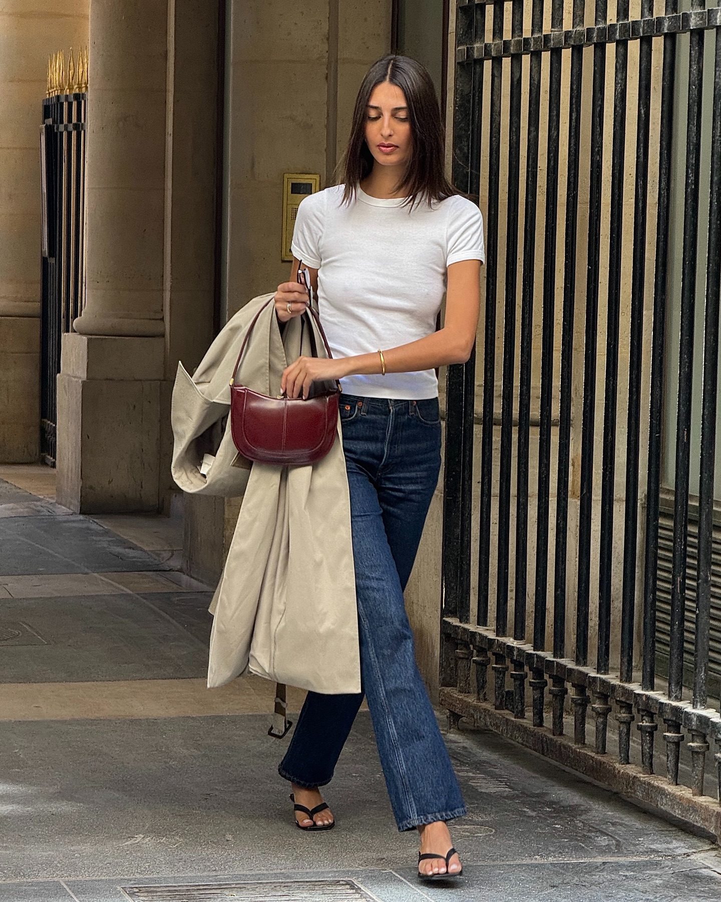 Minimalist Casual with Flare Jeans and Trench Coat — 90s Outfits